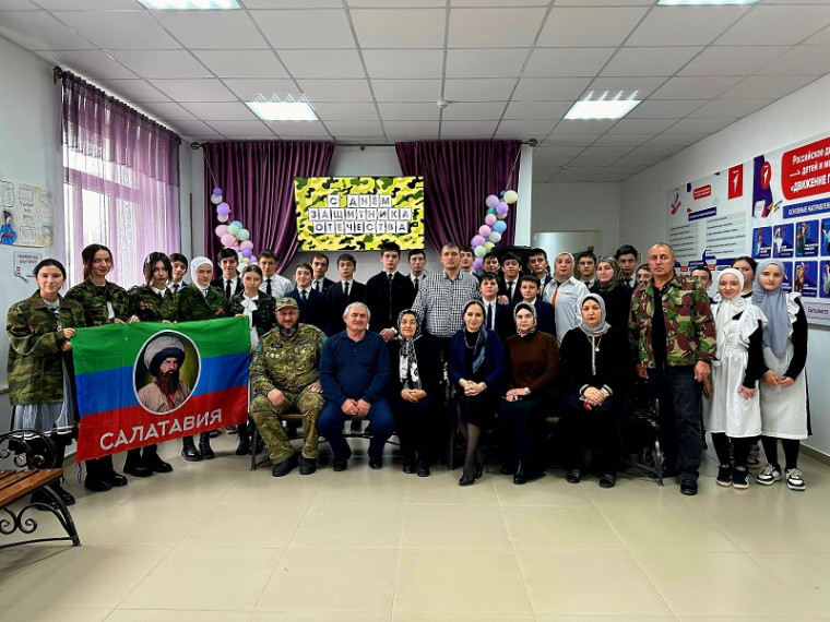 Встреча учащихся ДМЛ с участником СВО..